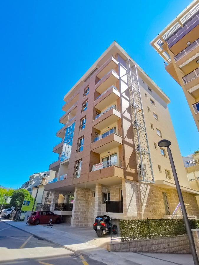 Apartments Lora Zmajeva, 7 บุดวา ภายนอก รูปภาพ
