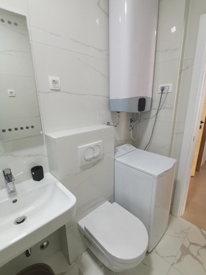 Apartments Lora Zmajeva, 7 บุดวา ภายนอก รูปภาพ
