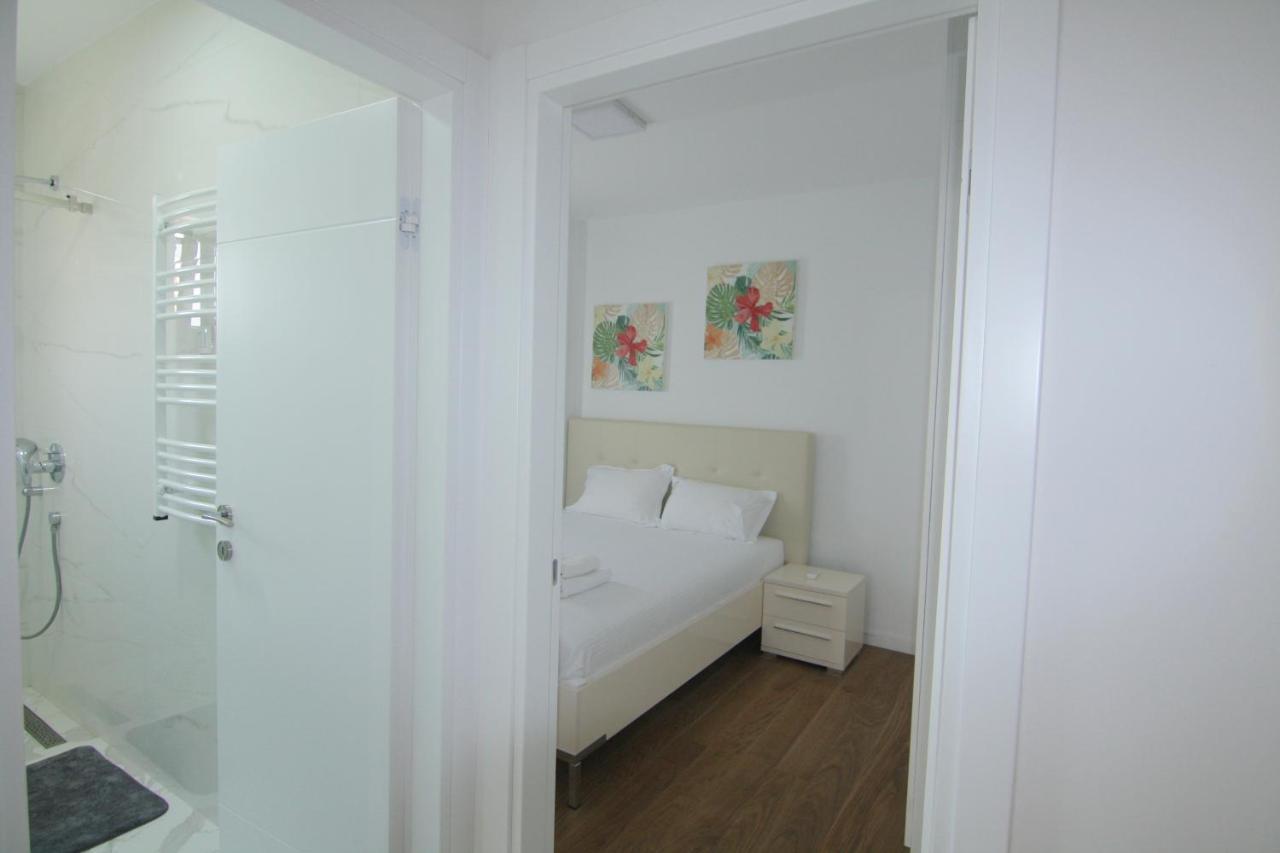 Apartments Lora Zmajeva, 7 บุดวา ภายนอก รูปภาพ