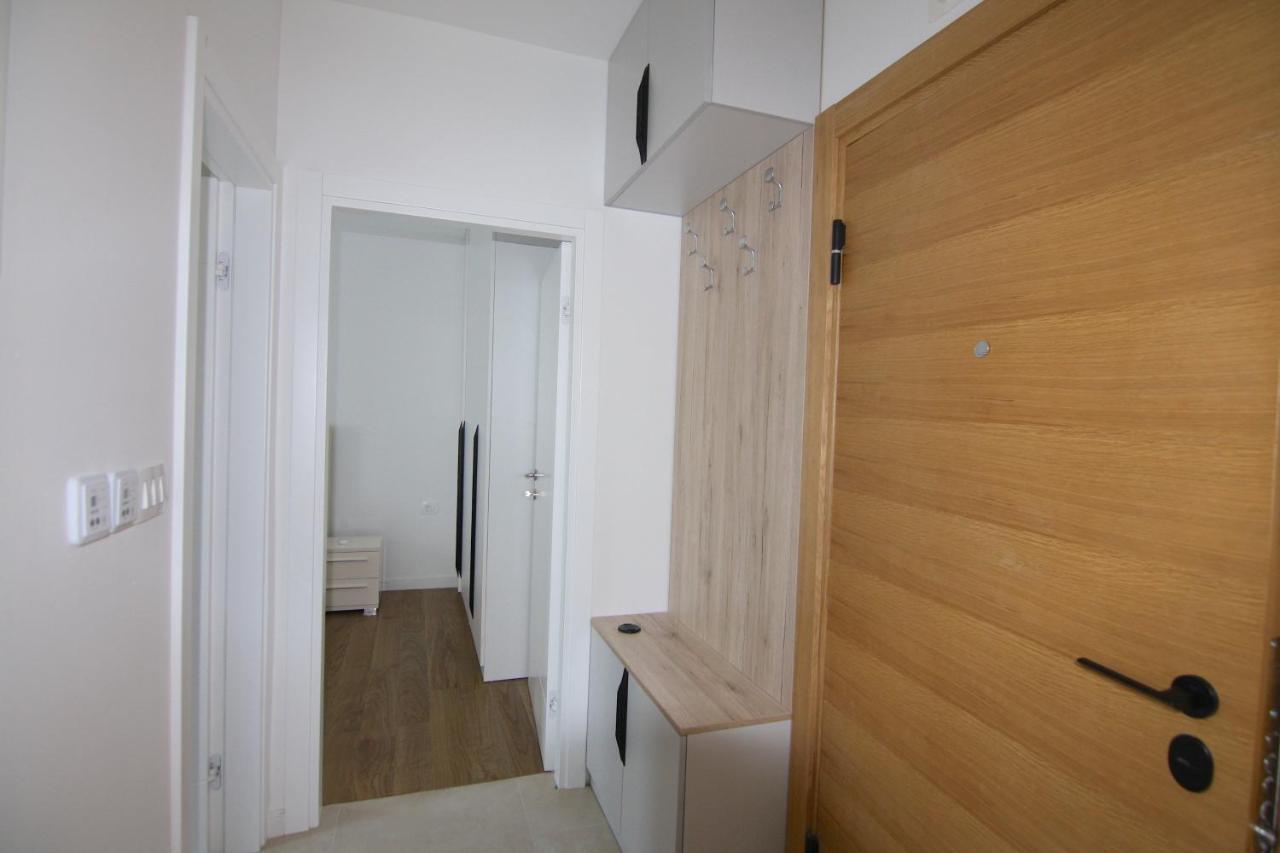 Apartments Lora Zmajeva, 7 บุดวา ภายนอก รูปภาพ
