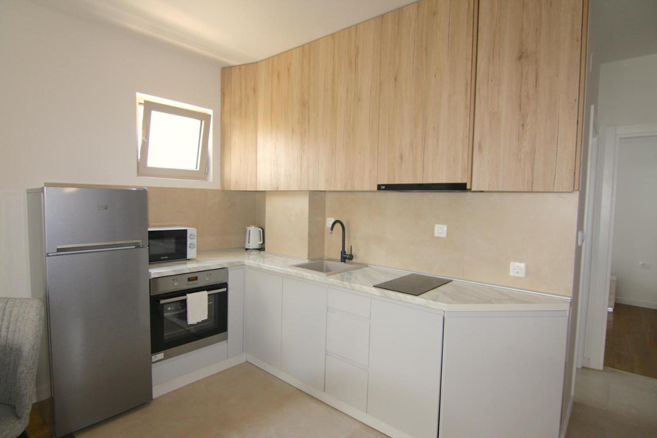 Apartments Lora Zmajeva, 7 บุดวา ภายนอก รูปภาพ