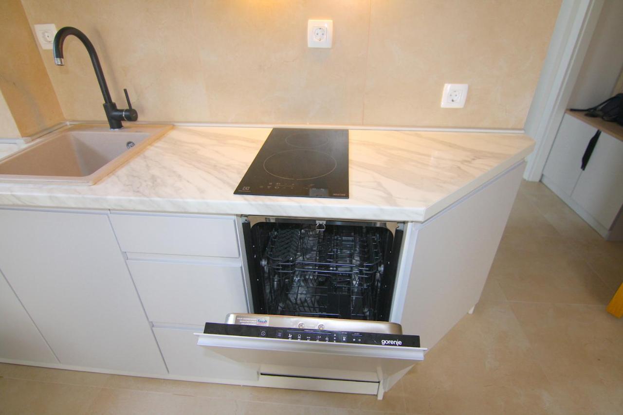 Apartments Lora Zmajeva, 7 บุดวา ภายนอก รูปภาพ