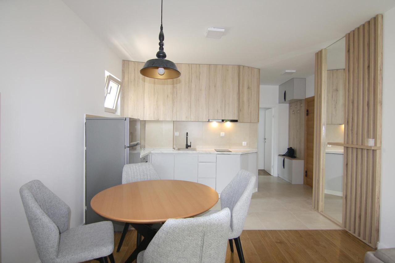 Apartments Lora Zmajeva, 7 บุดวา ภายนอก รูปภาพ